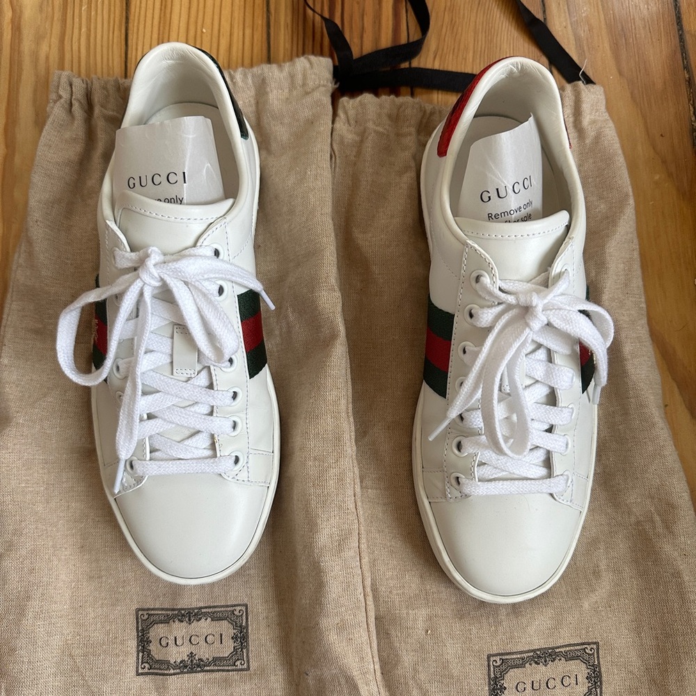 Like new gucci ace women’s sneaker! - Picture 3 of 8